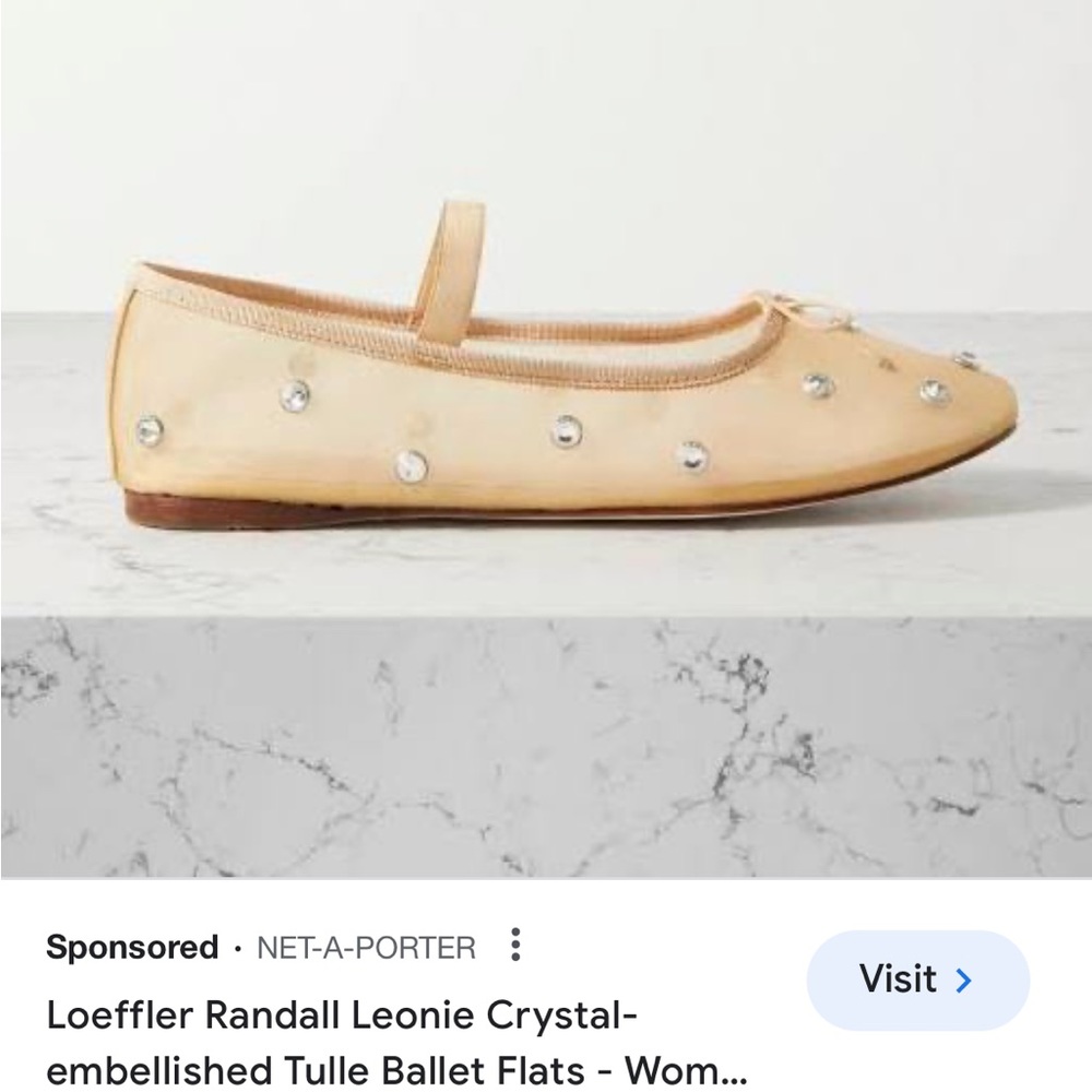 ISO leonie loeffler Randall. Size 7.5 or 8. With crystals. For my wedding!!!